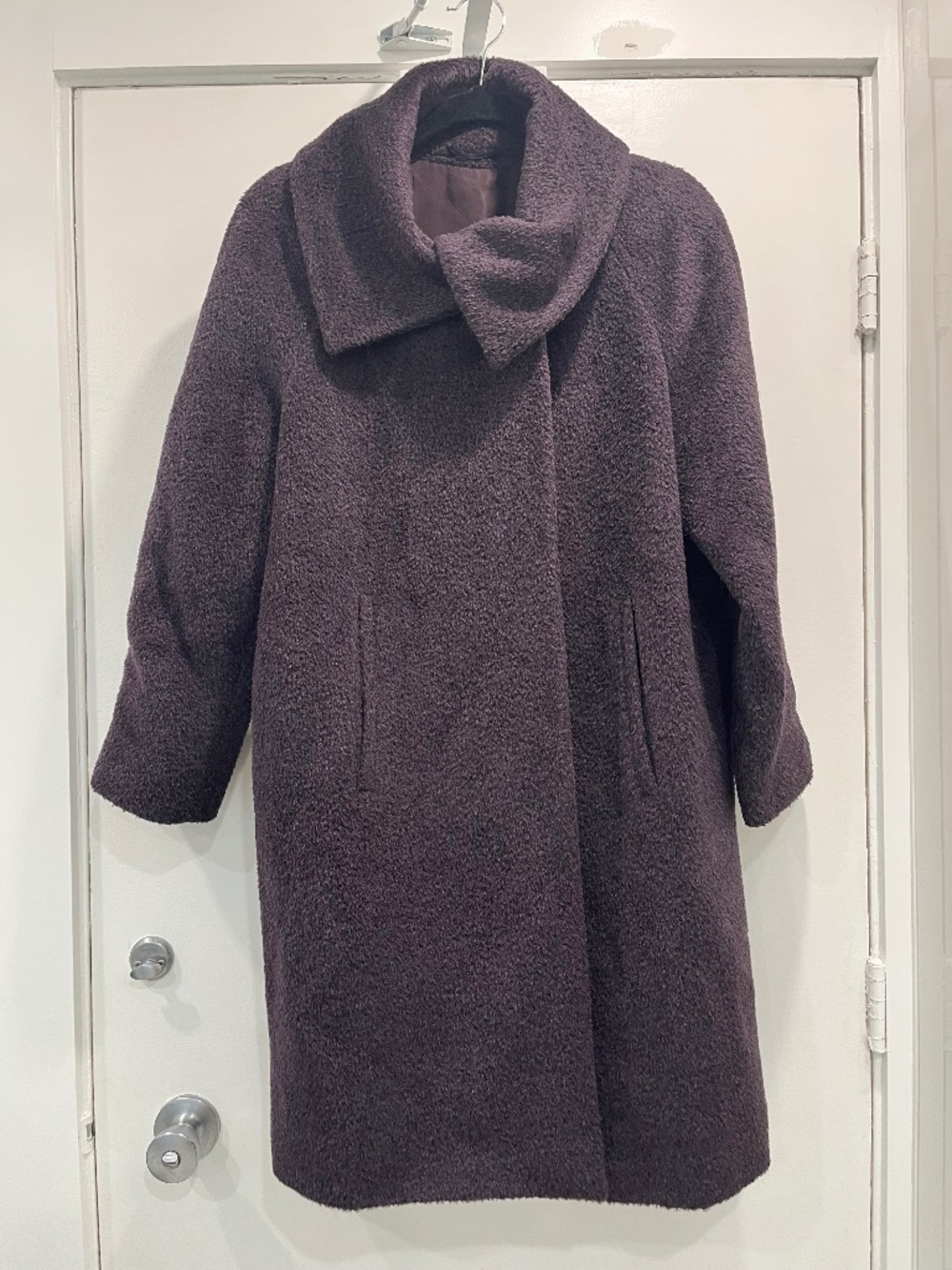 Max Mara Studio Purple Wool Coat.  Size 6.